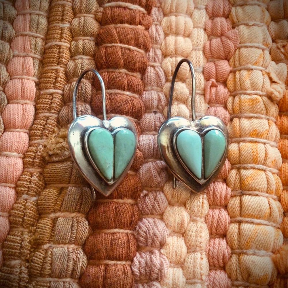 Sterling silver Kingman turquoise, heart earrings!